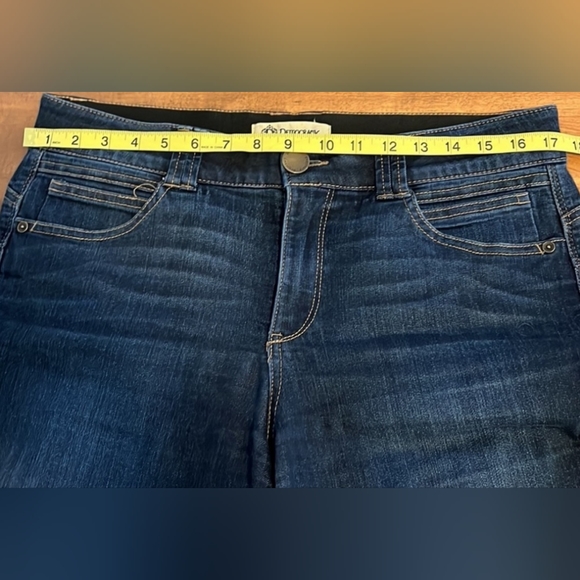 Ladies Democracy Ab Technology  Jeans Size 12  Stretchy Reg Wash Blue - Picture 7 of 8